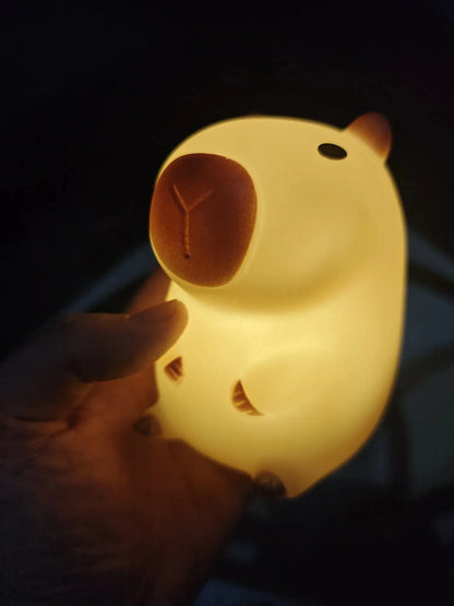 Cute Capybara Night Light – LED Bedside Lamp, Battery-Powered, Room Decor & Gift