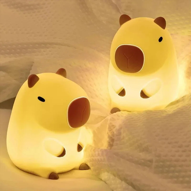 Cute Capybara Night Light – LED Bedside Lamp, Battery-Powered, Room Decor & Gift
